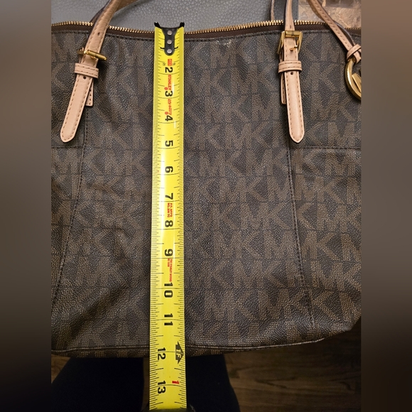 Michael Kors Bag - Picture 7 of 7